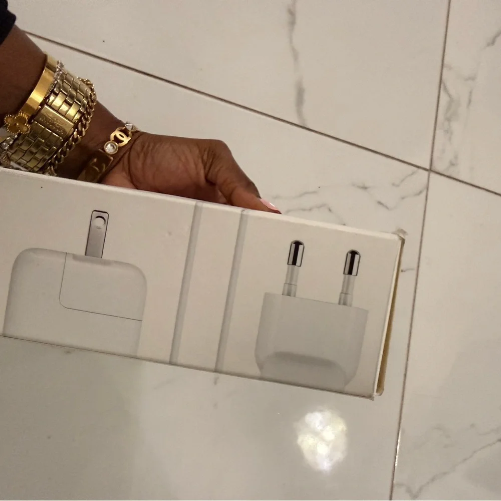 Apple World Travel Adapter Kit - White